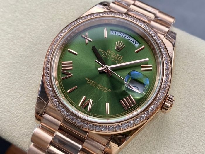 Day Date Rolex Weekly Journal Champaign 18K Gold Plated counter weight(rose gold diamonds daydate)