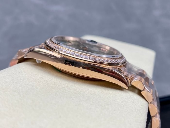 Day Date Rolex Weekly Journal Champaign 18K Gold Plated counter weight(rose gold diamonds daydate)