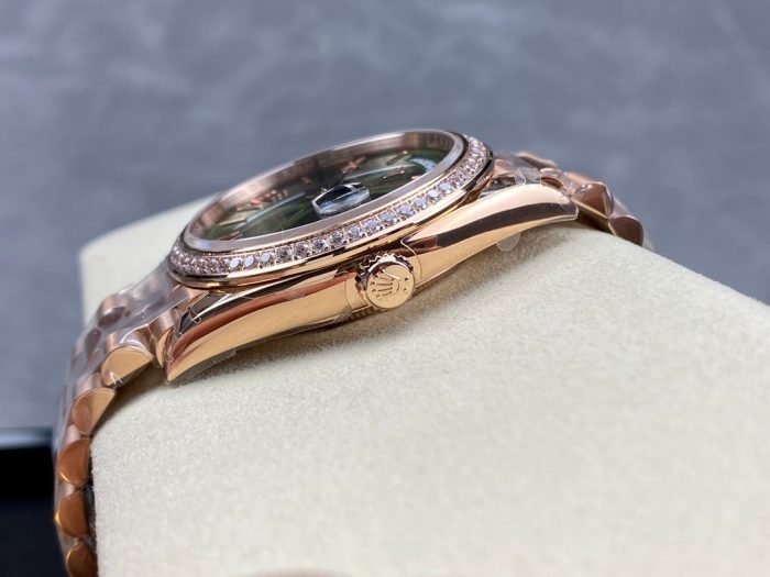 Day Date Rolex Weekly Journal Champaign 18K Gold Plated counter weight(rose gold diamonds daydate)