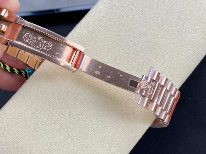 Day Date Rolex Weekly Journal Champaign 18K Gold Plated counter weight(rose gold diamonds daydate)