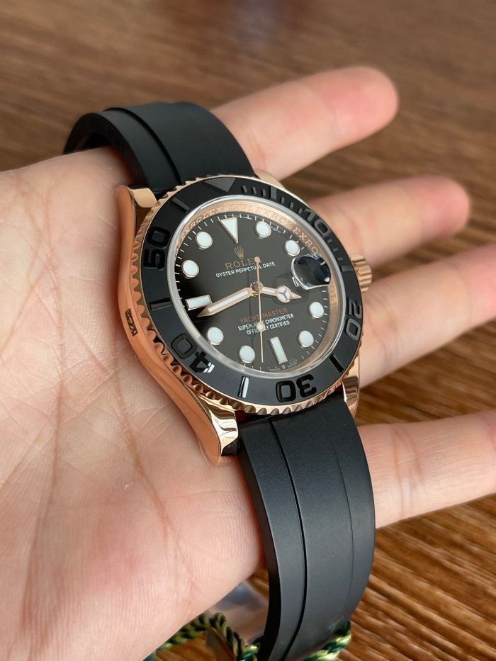 Rolex 40MM (Rose gold yacht master)